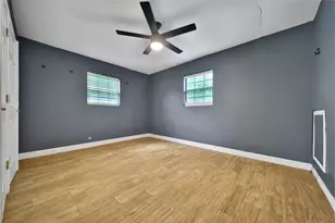 1206 N Cleveland St, Dayton, TX 77535 - Photo 16