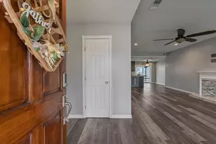 9630 Cannock Chase Dr, Houston, TX 77065 - Photo 6