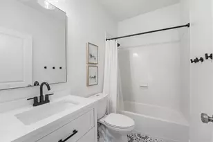 4130 King Rail Cir, Galveston, TX 77554 - Photo 14