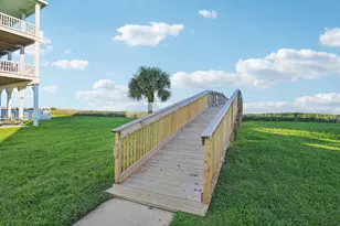 4130 King Rail Cir, Galveston, TX 77554 - Photo 24