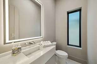 511 W Polk St, Houston, TX 77019 - Photo 14