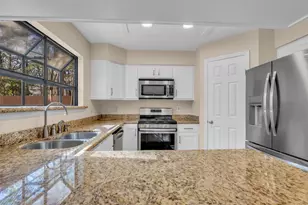 6 Dusky Meadow Pl, The Woodlands, TX 77381 - Photo 14