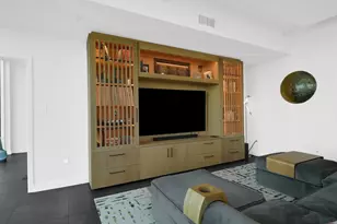 5925 Almeda Rd, Houston, TX 77004 - Photo 2