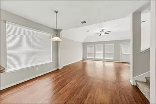 3931 Hawthorne Glen Ct, Fresno, TX 77545 - Photo 4