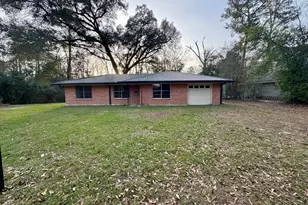 370 Johnson St, Woodville, TX 75979 - Photo 1