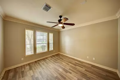 3430 Queensburg Lane, Friendswood, TX 77546 - Photo 6