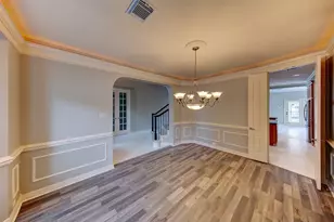 3430 Queensburg Ln, Friendswood, TX 77546 - Photo 10