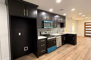 5842 Southford St, Houston, TX 77033 - Photo 10