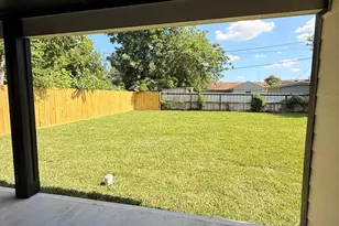 5842 Southford St, Houston, TX 77033 - Photo 34