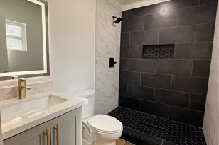 5842 Southford St, Houston, TX 77033 - Photo 18
