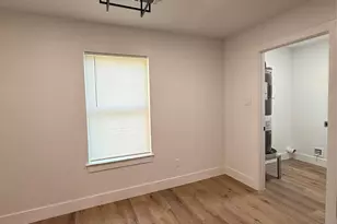 5842 Southford St, Houston, TX 77033 - Photo 12