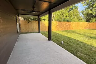5842 Southford St, Houston, TX 77033 - Photo 32