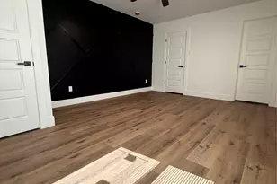 5842 Southford St, Houston, TX 77033 - Photo 16