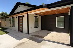 5842 Southford St, Houston, TX 77033 - Photo 2
