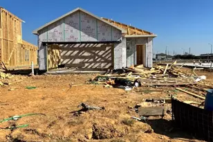 4015 Crowing Ct, Brookshire, TX 77423 - Photo 2