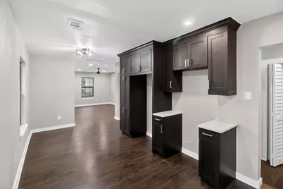 428 Van Molan Street, Houston, TX 77022 - Photo 14