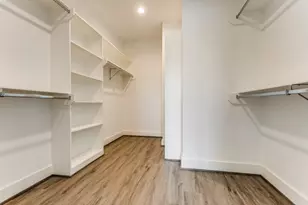 728 E 38th St, Houston, TX 77022 - Photo 8