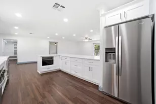 700 W Dogwood St, Woodville, TX 75979 - Photo 18