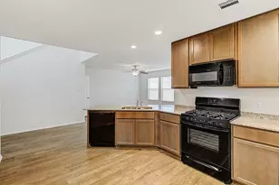 9232 Laiden Crk Trl, Conroe, TX 77303 - Photo 4