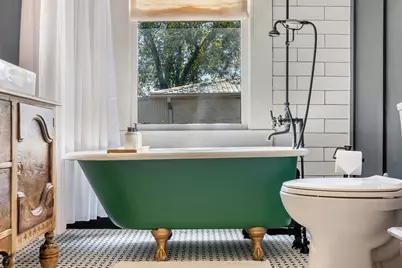 206 N Rusk, Fayetteville, TX 78940 - Photo 10