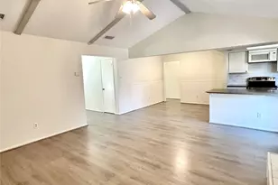 3803 Black Crickett Ct, Humble, TX 77396 - Photo 4