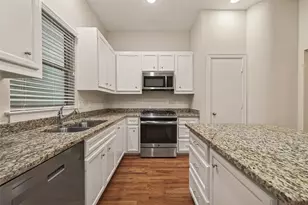 11504 Main Pine Dr, Houston, TX 77025 - Photo 14