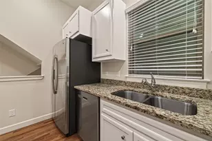 11504 Main Pine Dr, Houston, TX 77025 - Photo 16