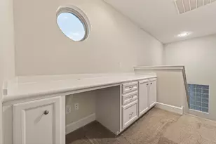 11504 Main Pine Dr, Houston, TX 77025 - Photo 30