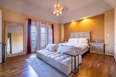 10929 Upland Park, Houston, TX 77043 - Photo 14