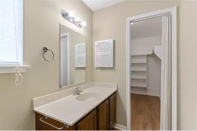 10427 Huntington Place Drive, Houston, TX 77099 - Photo 12