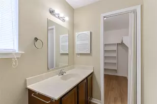 10427 Huntington Pl Dr, Houston, TX 77099 - Photo 12
