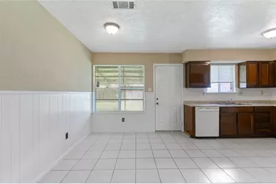 10427 Huntington Place Drive, Houston, TX 77099 - Photo 4