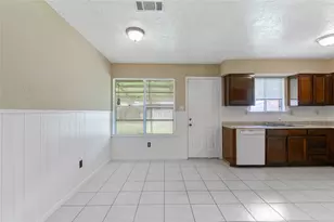 10427 Huntington Pl Dr, Houston, TX 77099 - Photo 4