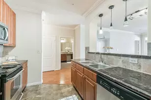 1711 Old Spanish Trl, Houston, TX 77054 - Photo 2
