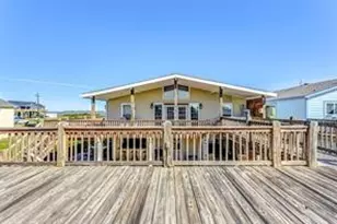 1331 Bay Dr, Crystal Beach, TX 77650 - Photo 22
