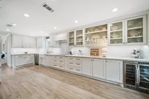 3019 Riata Ln, Houston, TX 77043 - Photo 10