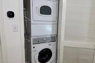 1908 Bailey St, Houston, TX 77006 - Photo 24