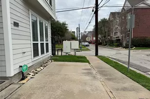 1908 Bailey St, Houston, TX 77006 - Photo 32