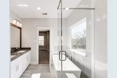 2057 Sherwood Forest Street, Houston, TX 77043 - Photo 20