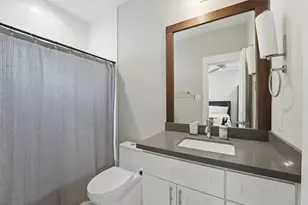 2057 Sherwood Forest St, Houston, TX 77043 - Photo 16