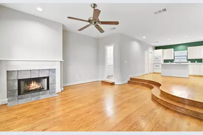 1604 Reinerman Street, Houston, TX 77007 - Photo 1