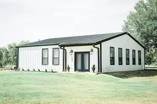 9100 Delesandri Dr, Hitchcock, TX 77563 - Photo 1