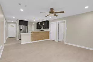 8010 Botany Ln, Houston, TX 77075 - Photo 2