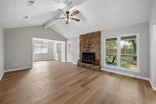 13615 Blazey Dr, Houston, TX 77041 - Photo 2