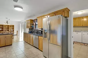 41 S Holly Gln Dr, Point Blank, TX 77364 - Photo 16