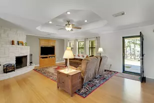 41 S Holly Gln Dr, Point Blank, TX 77364 - Photo 8