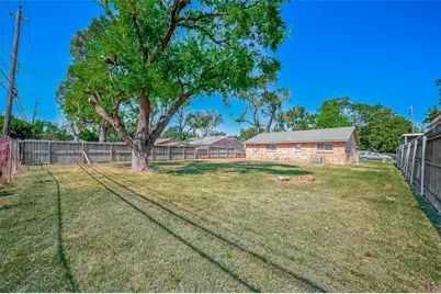 7027 Inkberry Drive, Houston, TX 77092 - Photo 34