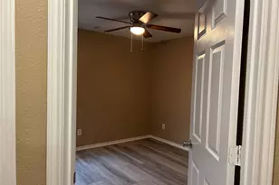 14430 Fairbuff Ln, Houston, TX 77014 - Photo 10