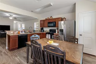 10338 White Fir Villa Ave, Houston, TX 77044 - Photo 10