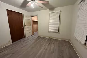 618 S 6th St, Kenedy, TX 78119 - Photo 2